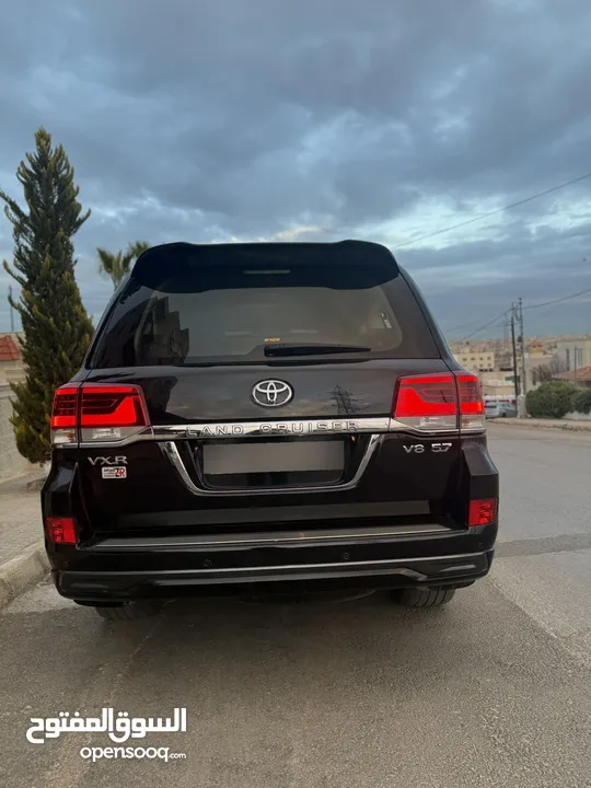 Toyota Land Cruiser VXR V8 Black Edition 2017