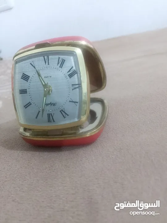 ساعة انتيكا نحاس قديمه بحالة جيده