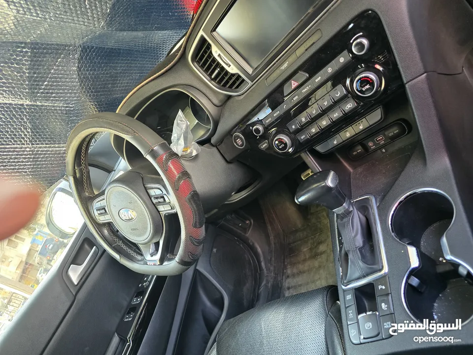 كيا سبورتاج ترخيص 2018 نسخة GT فل الفل للبيع