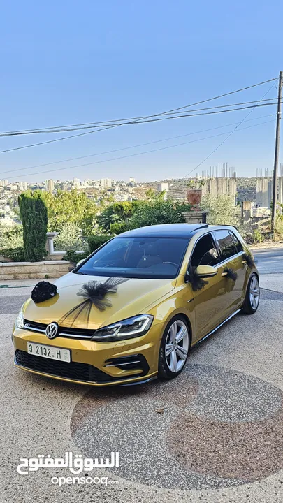 جولف ار لاين  R-line 2018