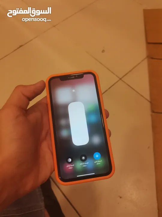 ايفون Xr لون ابيض 64 جيجا للبيع او للبدل