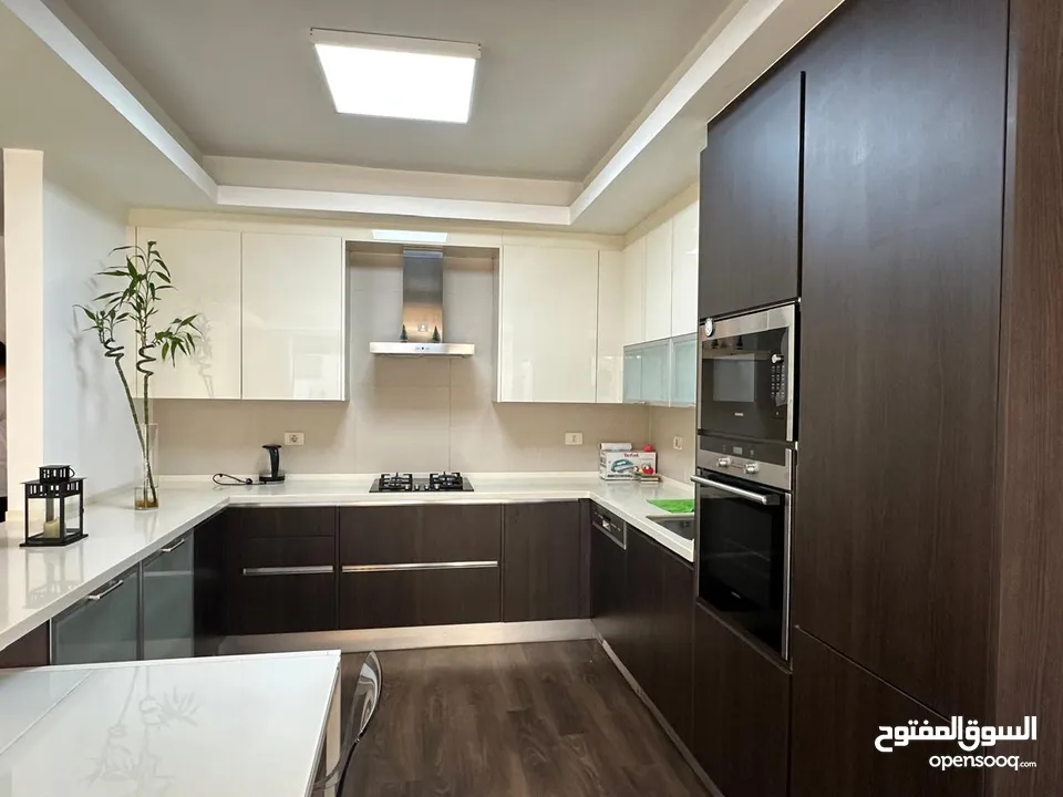 شقه مفروشه للأيجار في الدوار الرابع ( Property 42000 )-175064011