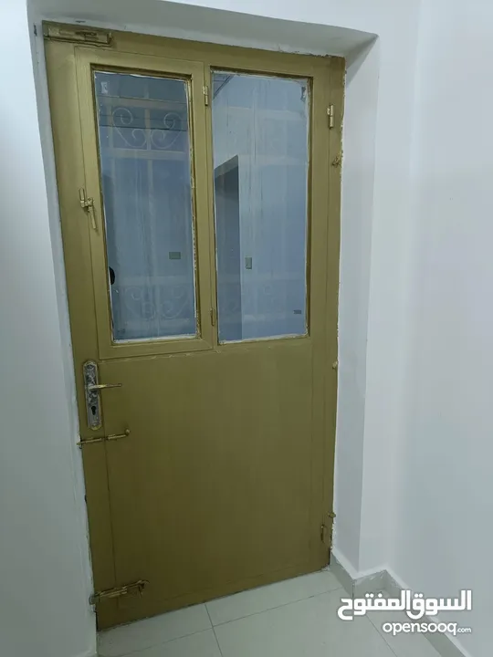 باب منزل حديد للبيع