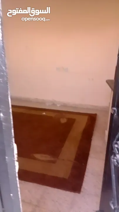 محل للبيع او الصمام