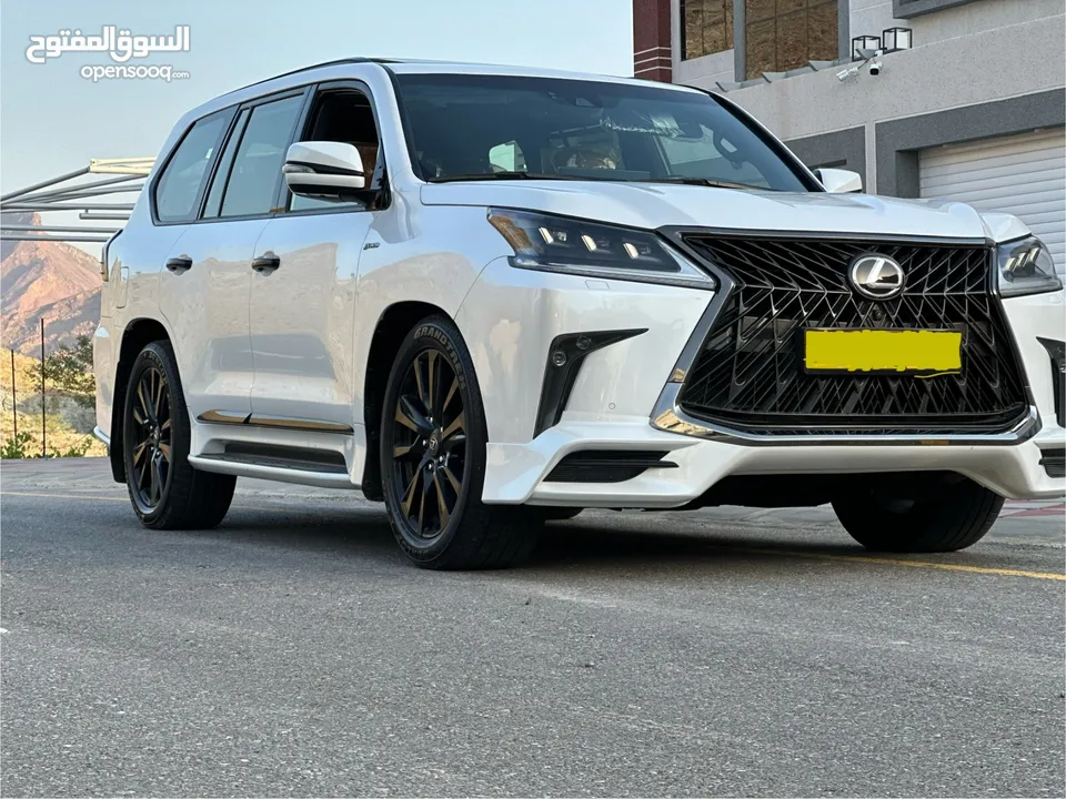 Lexus LX 570  kuro