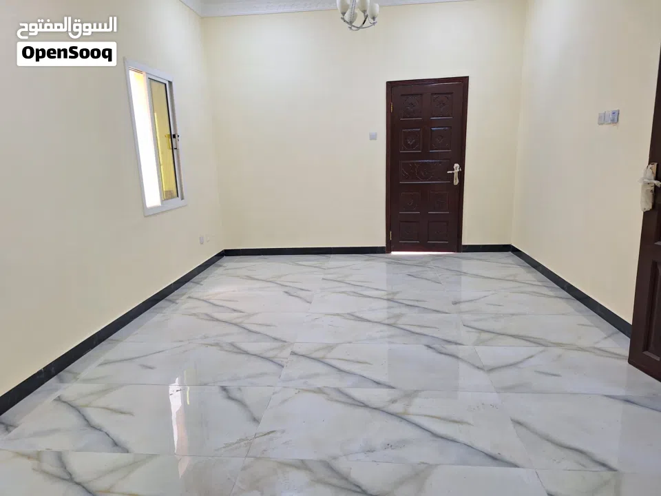 للبيع بيت بالرفاع الشرقي مجدد بالكامل