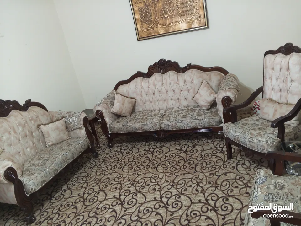 طقم كنب استعمال بسيط جدا
