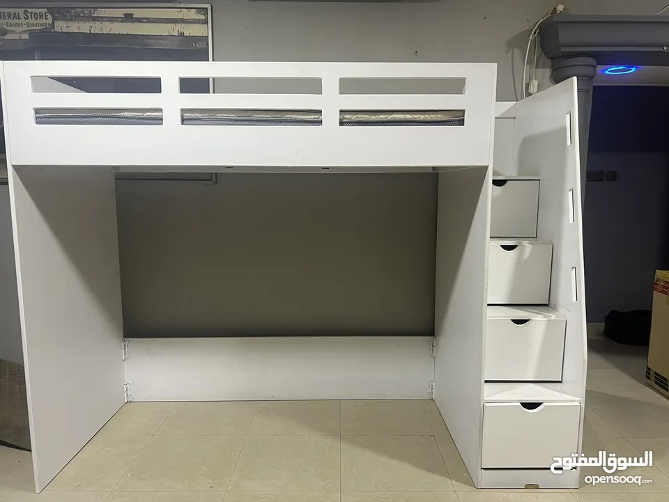 Loft bed with Mattress (4 months old)