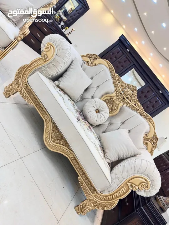 غرفه سفره مع كنب 9مقاعد خشب زااان