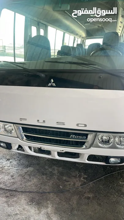 باص متسوبيشي فوسو حره غير مجمرك 26 راكب ماتور كهرباء