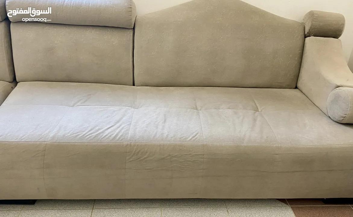 Very comfortable 5 seater sofa available for sale in Azaiba