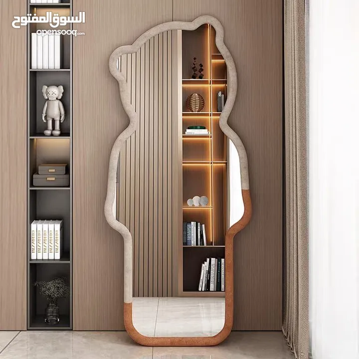 مرايا ترند عالمياً... تصميم موجي ومنحوت فخم يخلي أي زاوية تصير قطعة فن جاهزة للتصوير انعكاس نقي