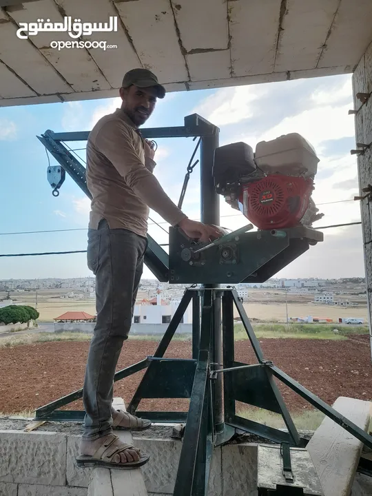 ونش صرصور لرفع مواد البناء
