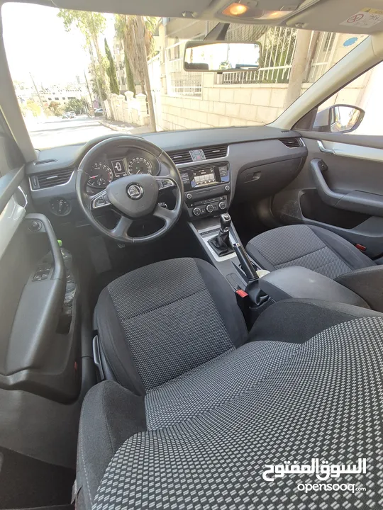 اوكتافيا 2015 ترخيص 2015 مطور 1600 ديزل  كير عادي