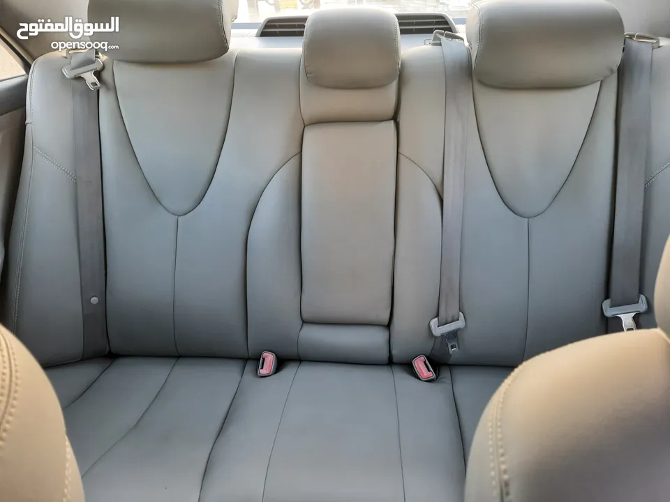 تويوتا كامري للبيع