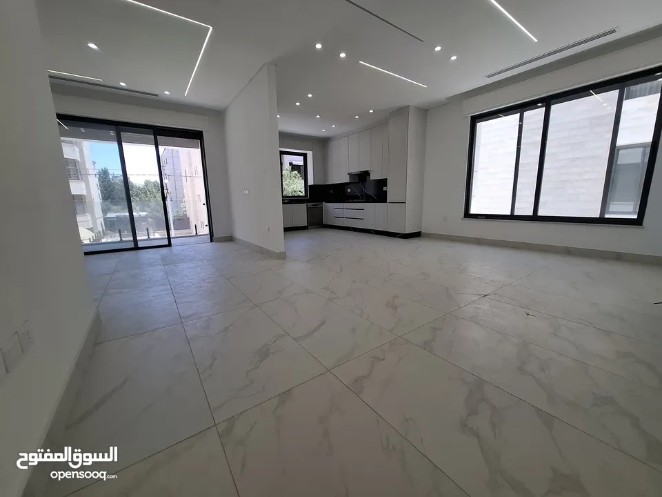 شقة جديدة شبه مفروشة للإيجار ( Property 43388 )-175093983