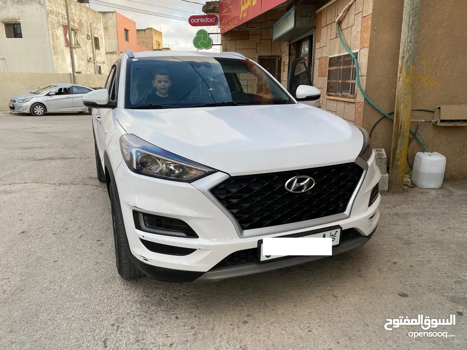 توسان 2019 ترخيص 2019 بدون فتحة، يد أولى، فحص نخب، حاله ممتازه صلاة النبي 100 الف كاش.