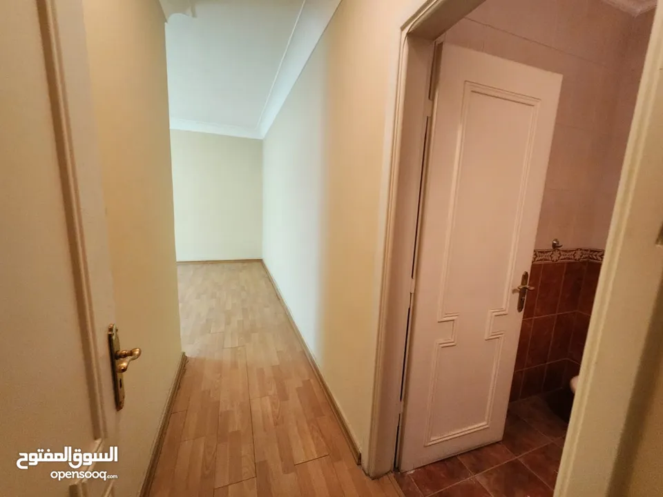 شقة للبيع في دير غبار ref : 14399