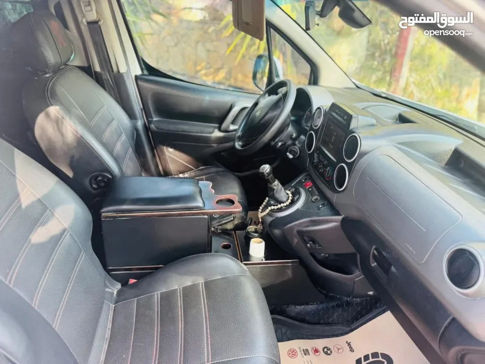 بيجو بارتنر ترخيص 2017.   6+1