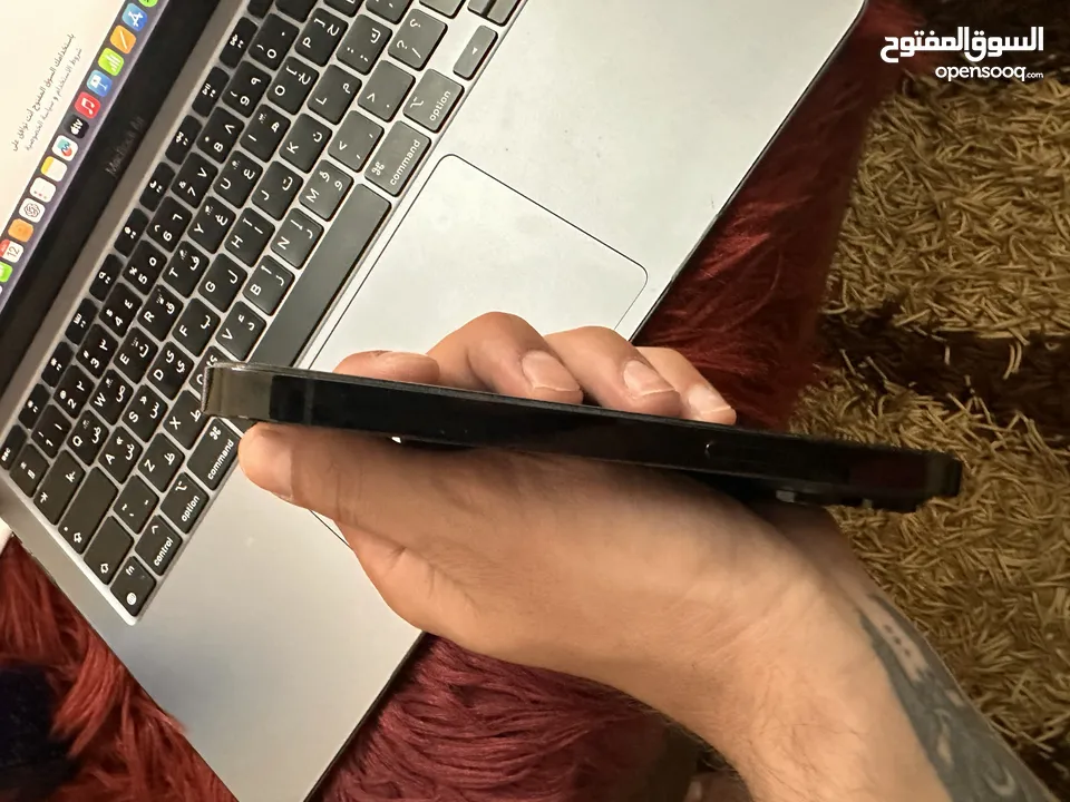 ايفون 14 pro لون اسون ما شاء الله ولا خدش > 128 جيجا + 3 كفرات نوعيه اصليه  سبب البيع فقط للتحديث
