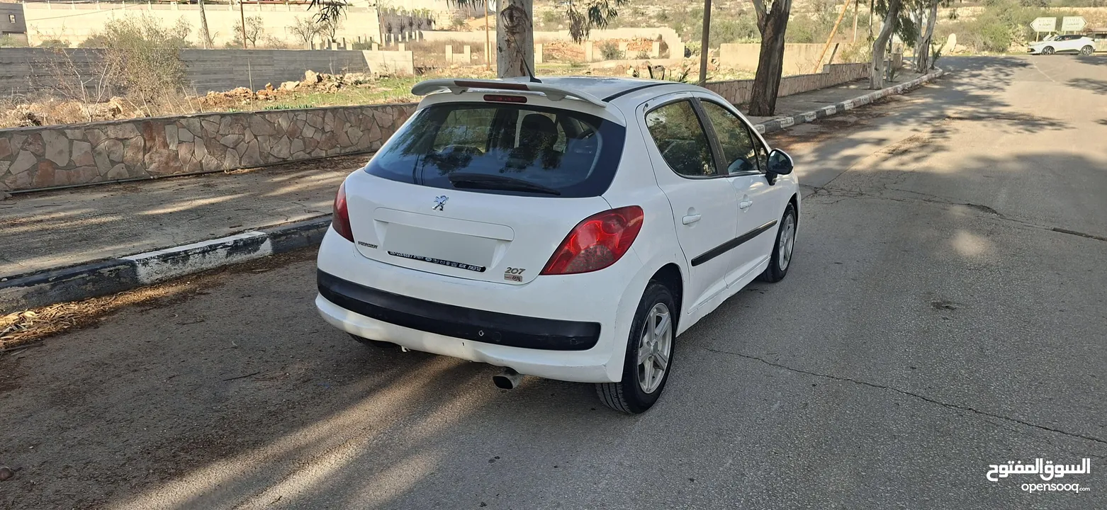 بيجو 207موديل 2009_اتومتيك _ماتور 1600-بنزين اصل برايفت _فحص الف صلاة النبي نظيفة من الاخر