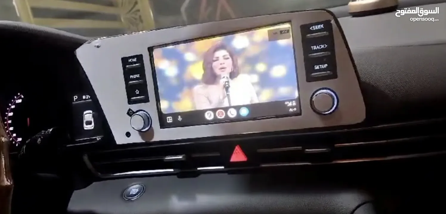 اخليك تعرض فيديو على شاشة السيارة الاصلية