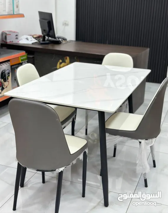 طقم طاولة سفرة مع كراسي