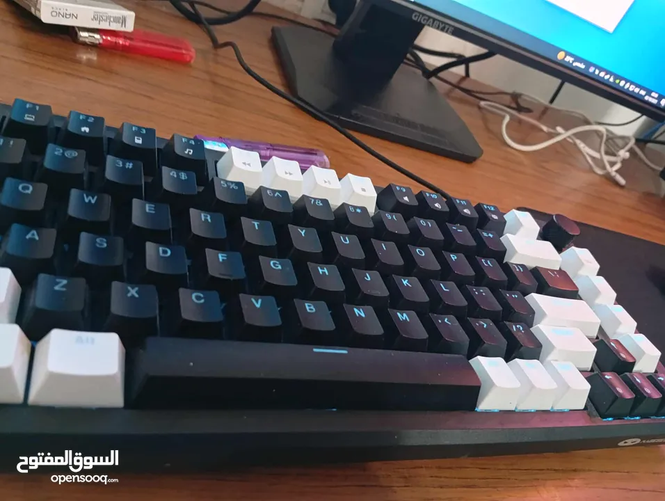كمبيوتر تجميع اداء جبار مع شاشة جديدة وكمان شاشة ثانية وكيبورد ميكانيكال وماوس وايرلس وسماعه محيطية