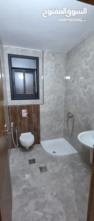 شقه 3 غرف سوبر ديلوكس مقابل ديوان الموظفين