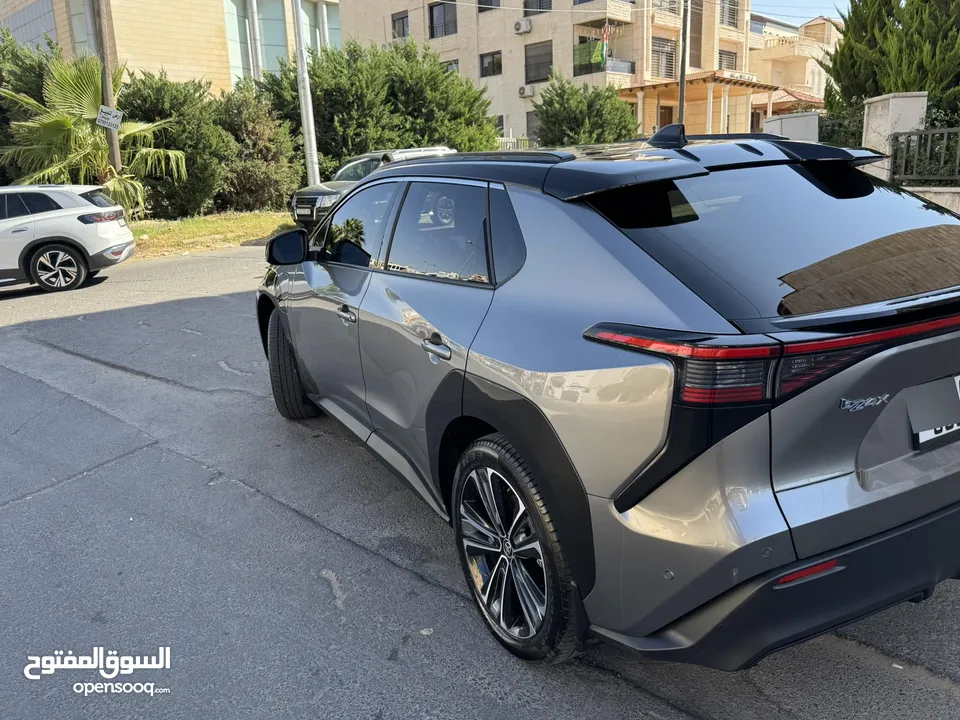 تويوتا bz4 2023 للبيع