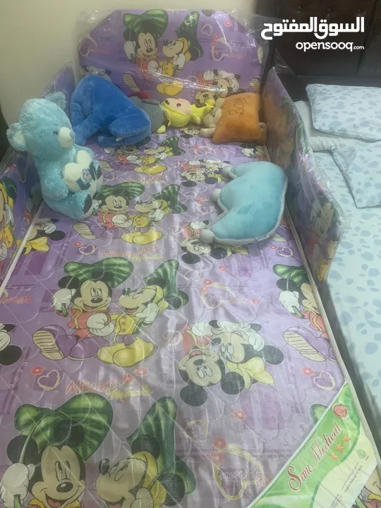 Baby bed purple