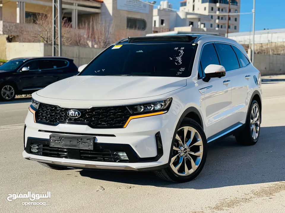 كيا سورينتو بزنس كلاس بسعر حرق من المالك مباشرة مرخصة 2020 وفول الفول بانوراما وبزنس وهولجرام وكلو.