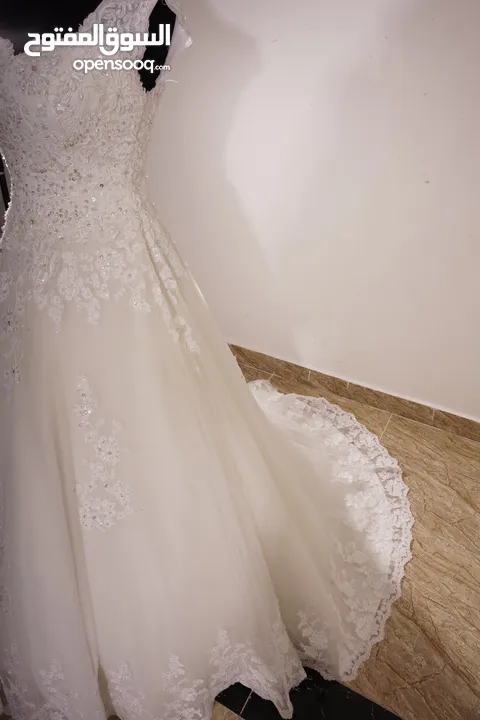 بدلات عرايس جديده و شبه جديده للبيع