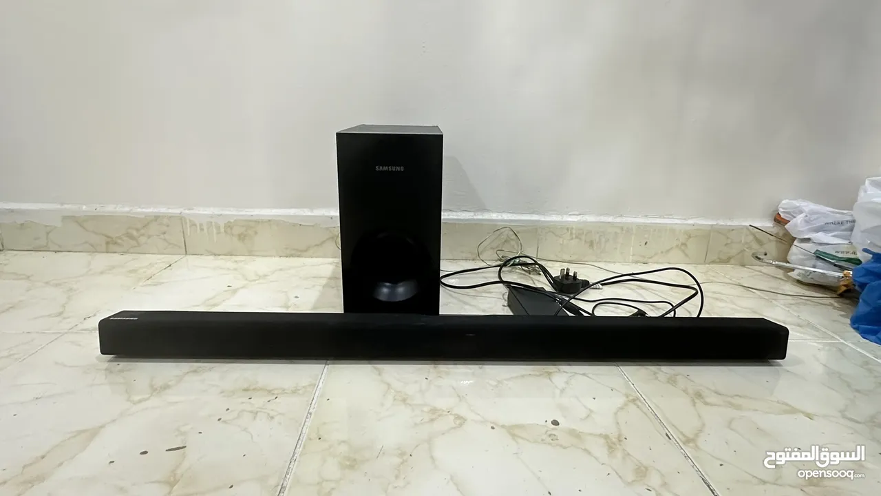 Samsung surround sound bar wireless bluetooth sound system with subwoofer