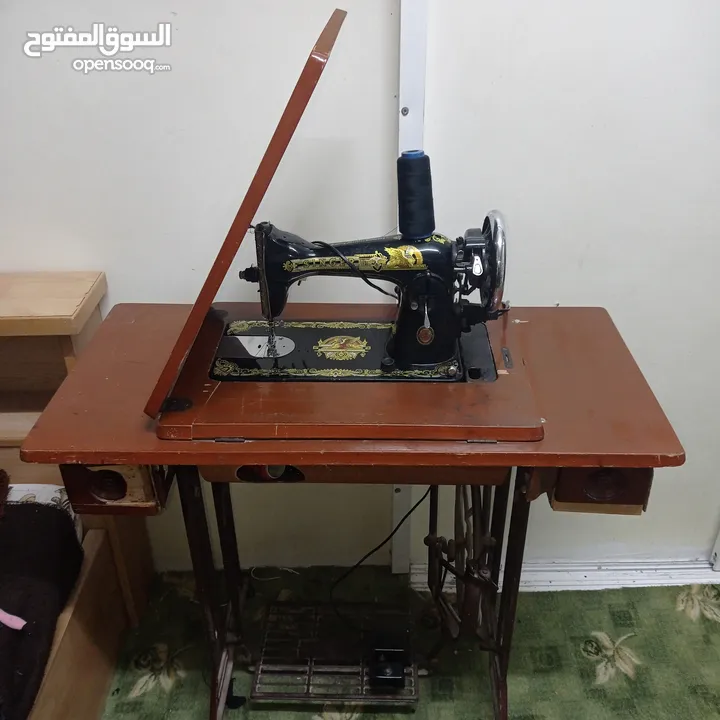 ماكينه خياطه للبيع بحاله ممتازه وعلى الفحص نوعية سنجر