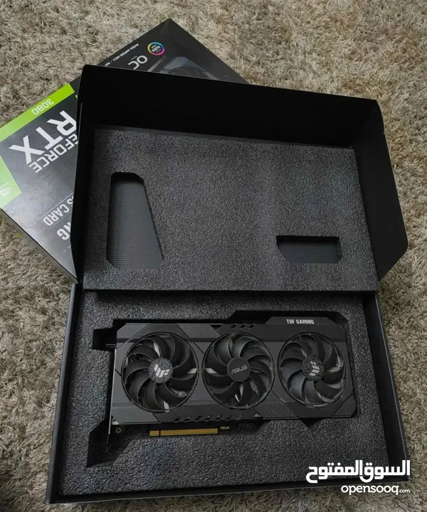 كرت شاشة من شركة اسوس عالية الجودة rtx 3080  من اقوى النسخ من كروت نفيديا  نسخة عالية القوة و الجودة