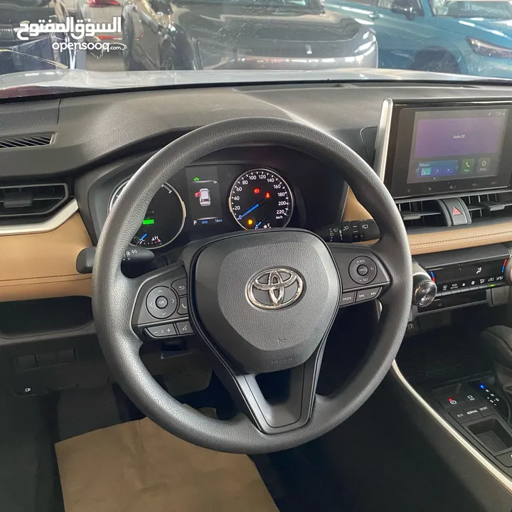 TOYOTA_RAV4_2023