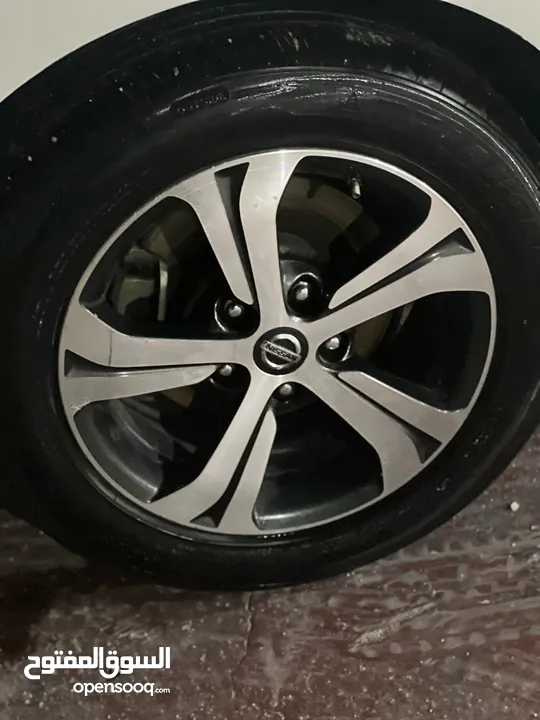 نيسان بولسار 17/16