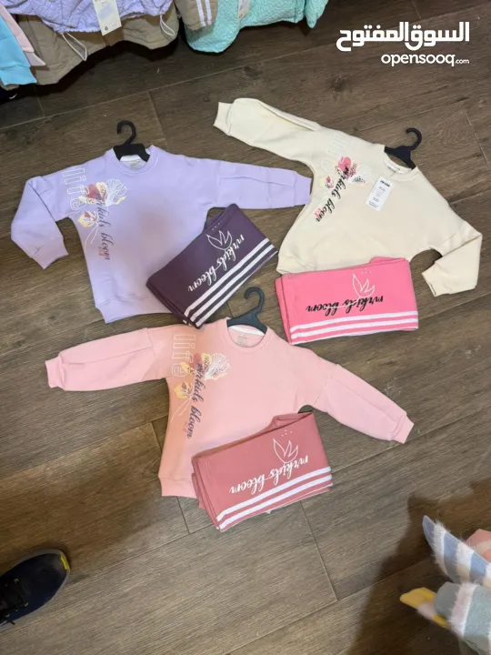 معرض مون لايت للملابس الأطفال وتجهيز العرائس وبأسعار منافسة للجميع ومتوفر خدمة توصيل لجميع قطاع غزة