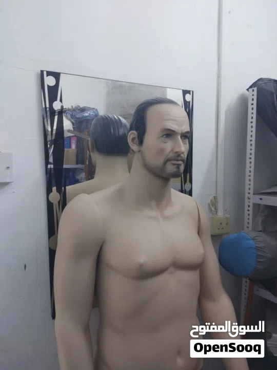 مجسم مانيكان رجالي جسم كامل مع الراس كشخة شبه جديد