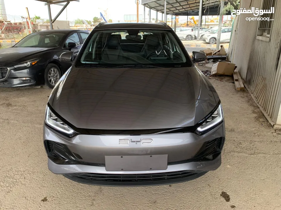 للبيع بي واي ديه موديل 2023 BYD فيراني E2 اعلى صنف  بطاريه كبيره بسعر 14950