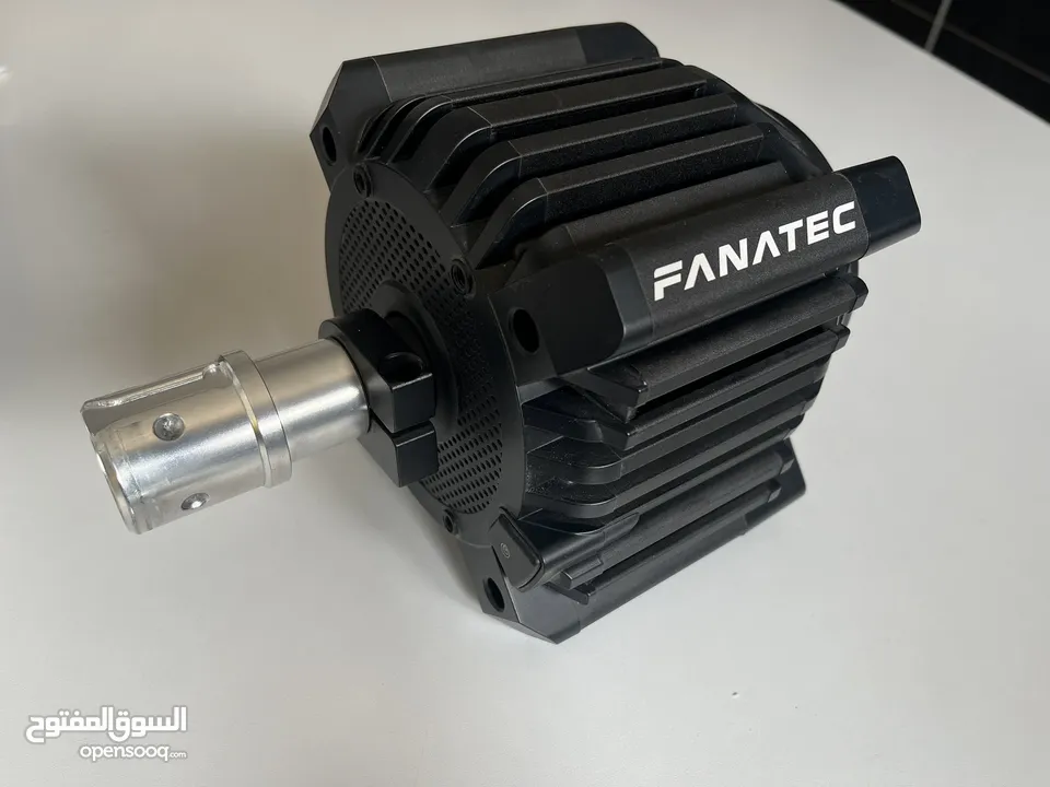 محاكي قيادة السيارات دومان fanatec