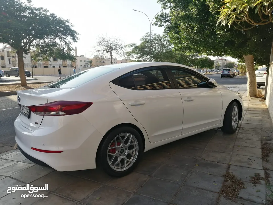 هيونداي افانتي 2017 ad