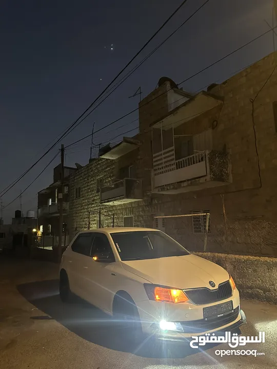 للبيع بدفعه 20 وشكات داخل بيت لحم او البدل سكودا فابيا 2015 بويه شركه