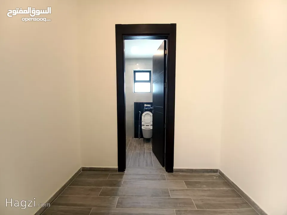 روف شبه مفروش للإيجار في دير غبار  ( Property 33408 ) سنوي فقط