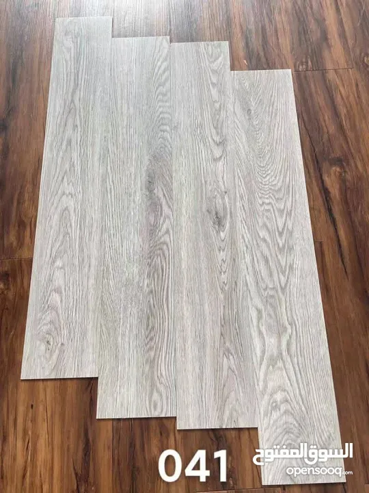 أرضيات باركيه (PVC) تلزيق – سهلة وسريعة التركيب! بدون تعب، بدون صنايعية، وبدون أدوات خاصة