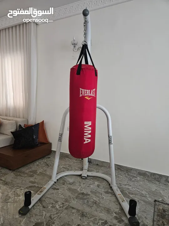 Boxing stand