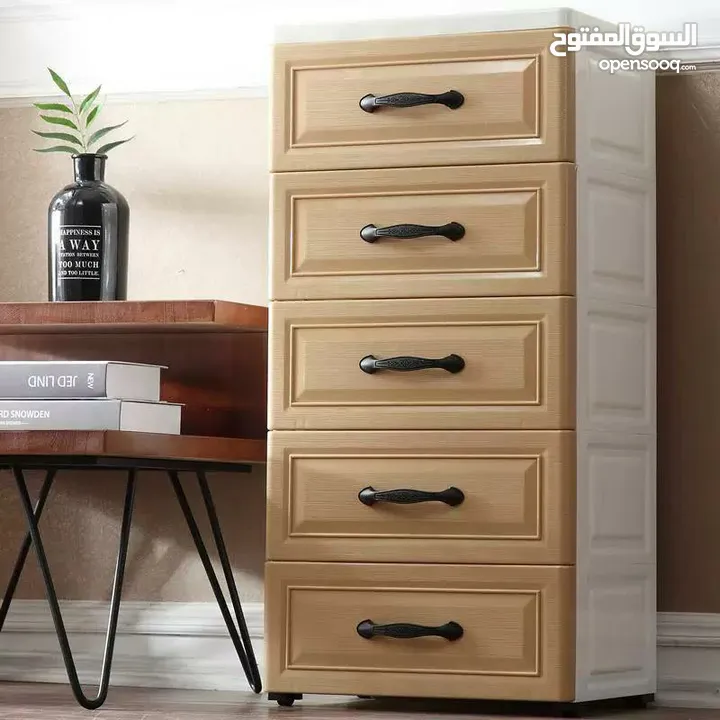 خزانة بلاستيكية عصرية