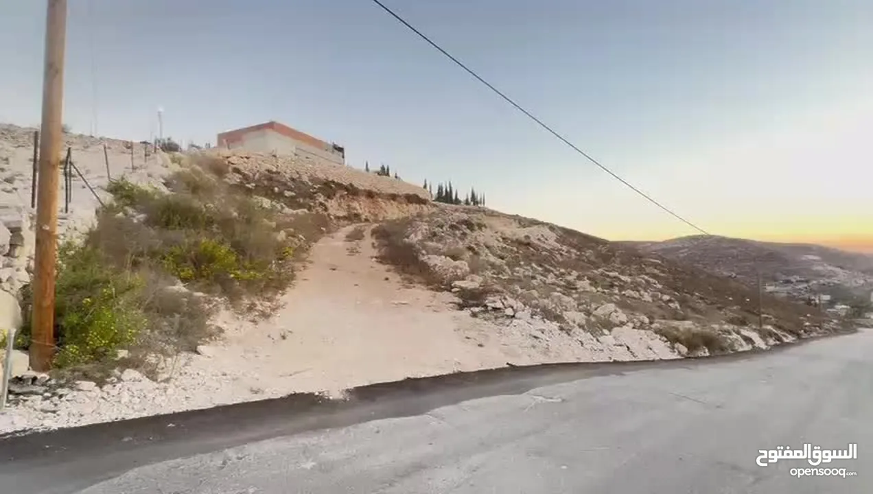 للبيع- ارض مميزة في بيت امرين -