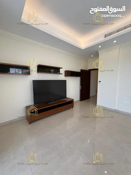 شقة طابقية - لم تسكن - ضاحية الأمير راشد - 4نوم ماستر - 450م - بإطلالــــه - قرب الخدمات العامة